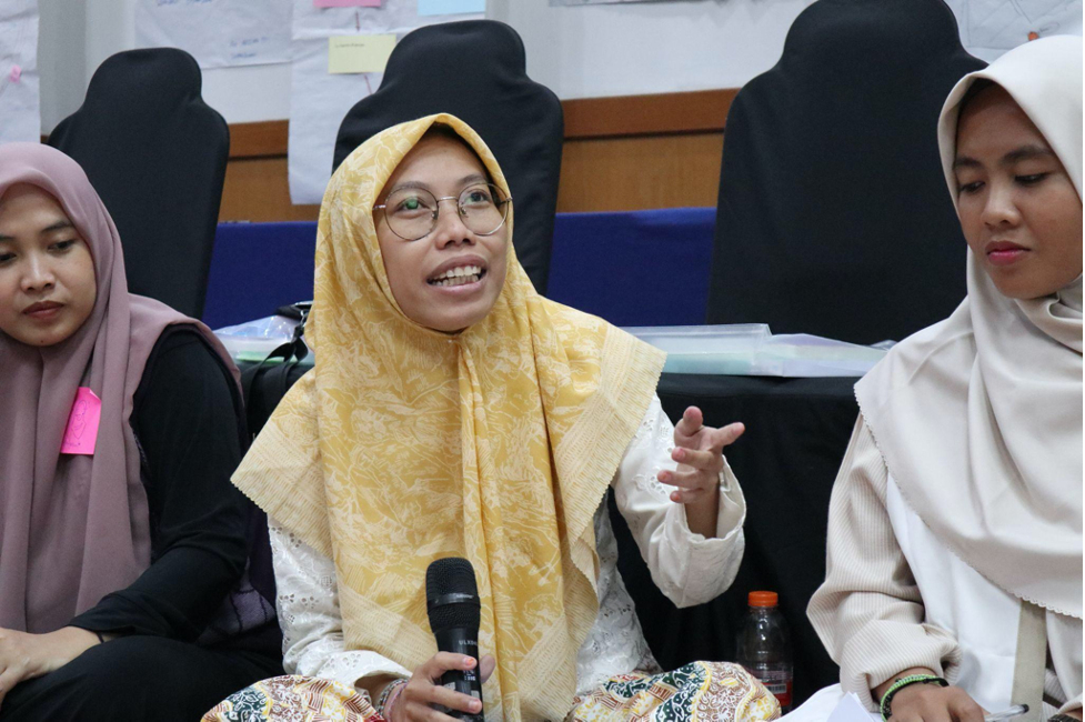 Syarifah: Suara Perubahan Ulama Perempuan Muda dari Pesantren Indramayu 1 - Gemilang Sehat Syarifah2 - Gemilang Sehat